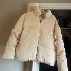 A new day target women’s puffer jacket white, size L